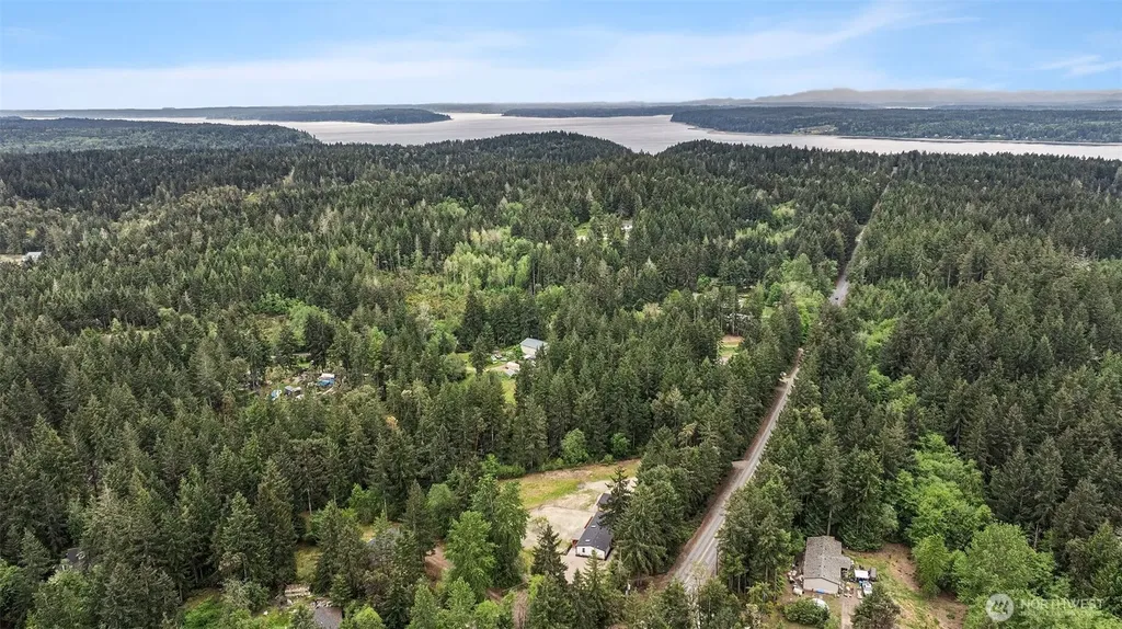 719 Tiedeman Road Lakebay WA 98349