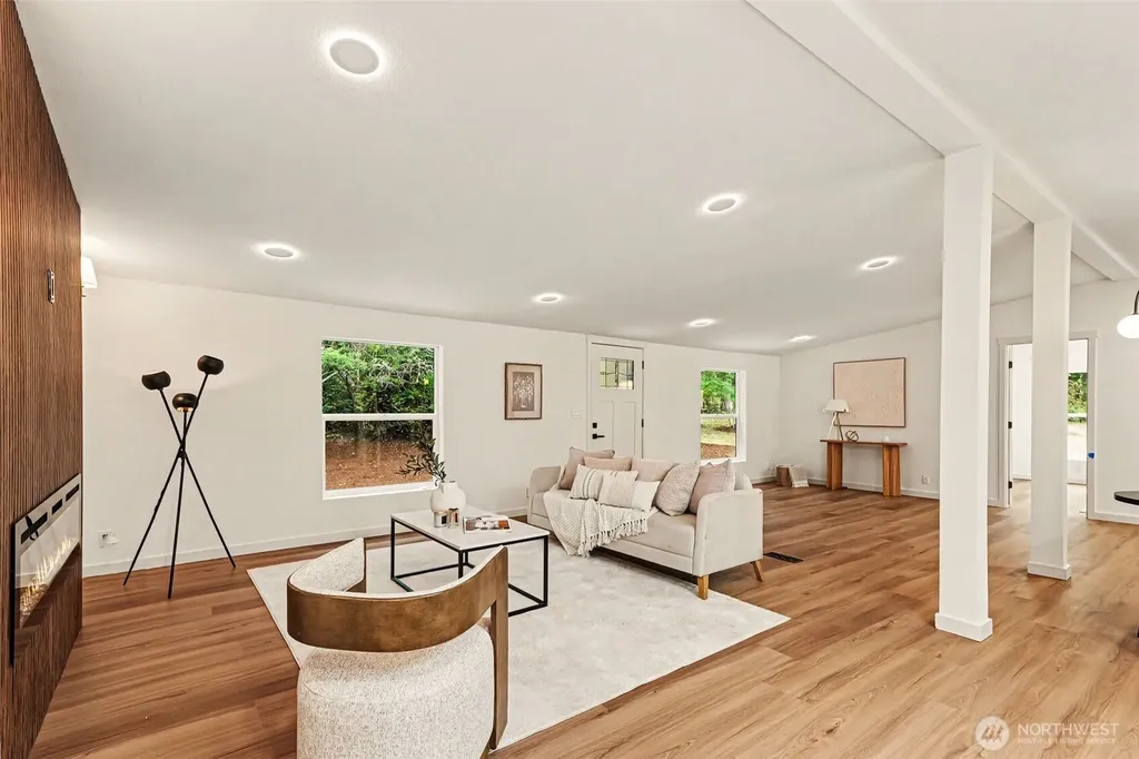 719 Tiedeman Road Lakebay WA 98349