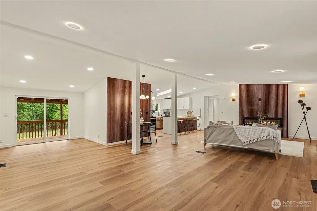 719 Tiedeman Road Lakebay WA 98349