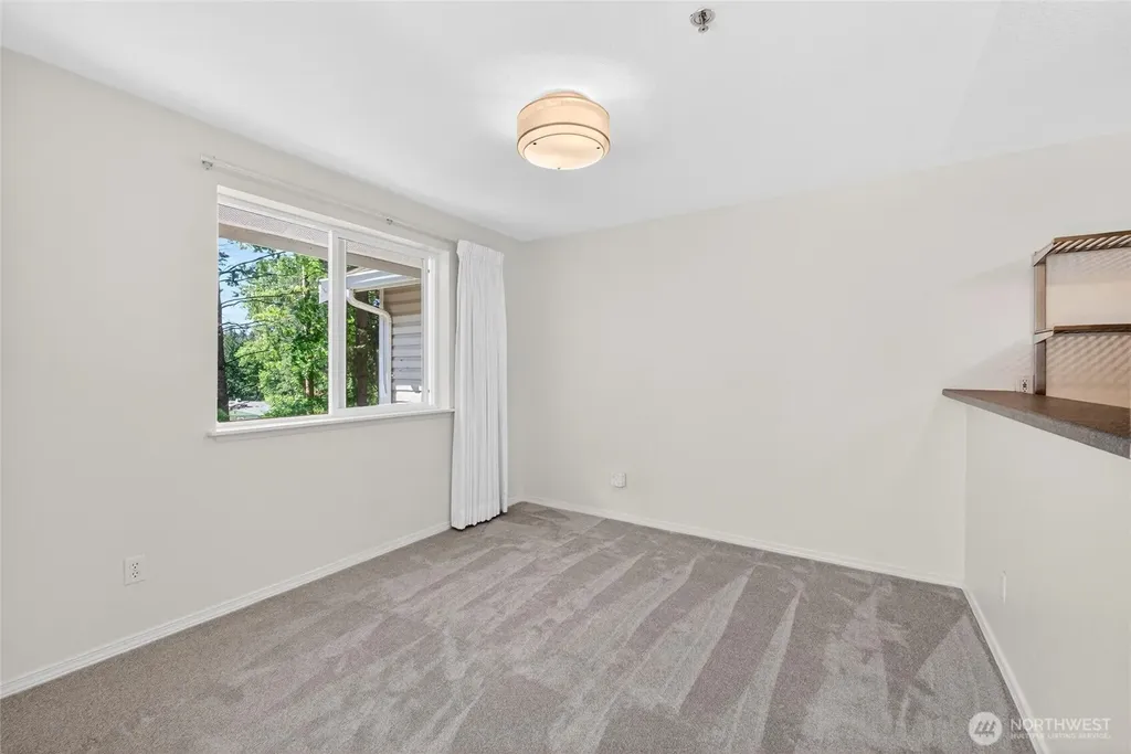 19230 Forest Park Drive NE Lake Forest Park WA 98155