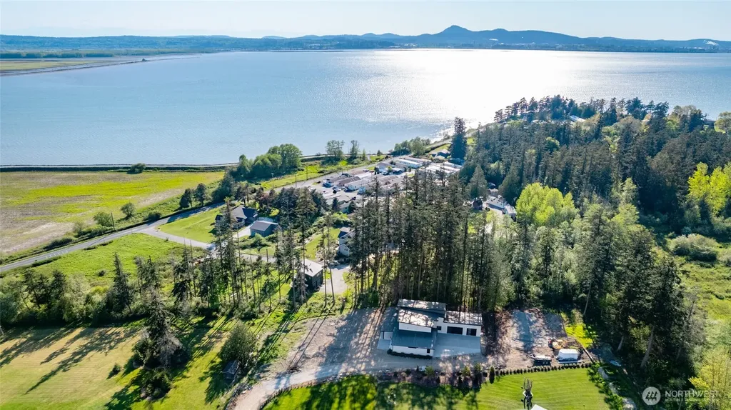 12915 Waterview Lane Mount Vernon WA 98273