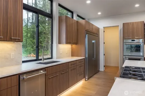 12915 Waterview Lane Mount Vernon WA 98273