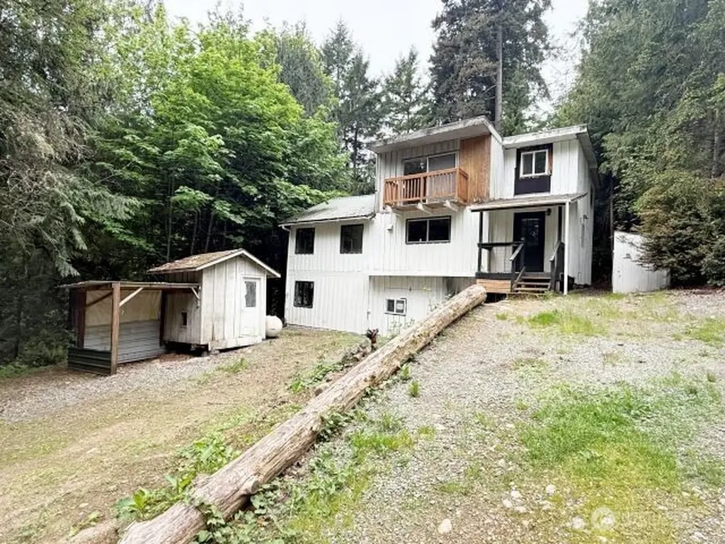 110 Trailwood Drive Brinnon WA 98320