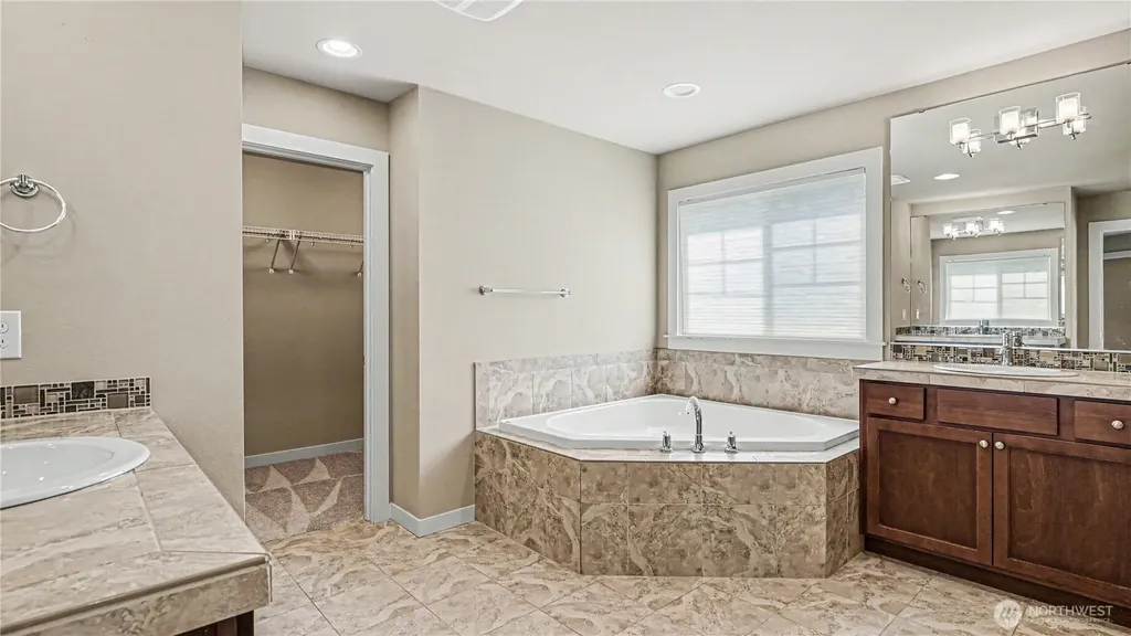 21923 37th Avenue SE Bothell WA 98021