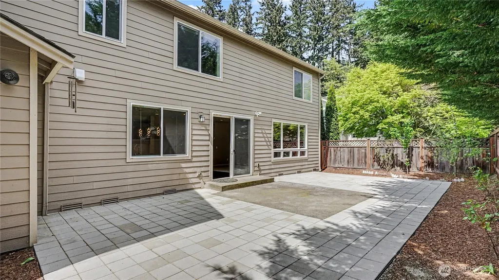 21923 37th Avenue SE Bothell WA 98021