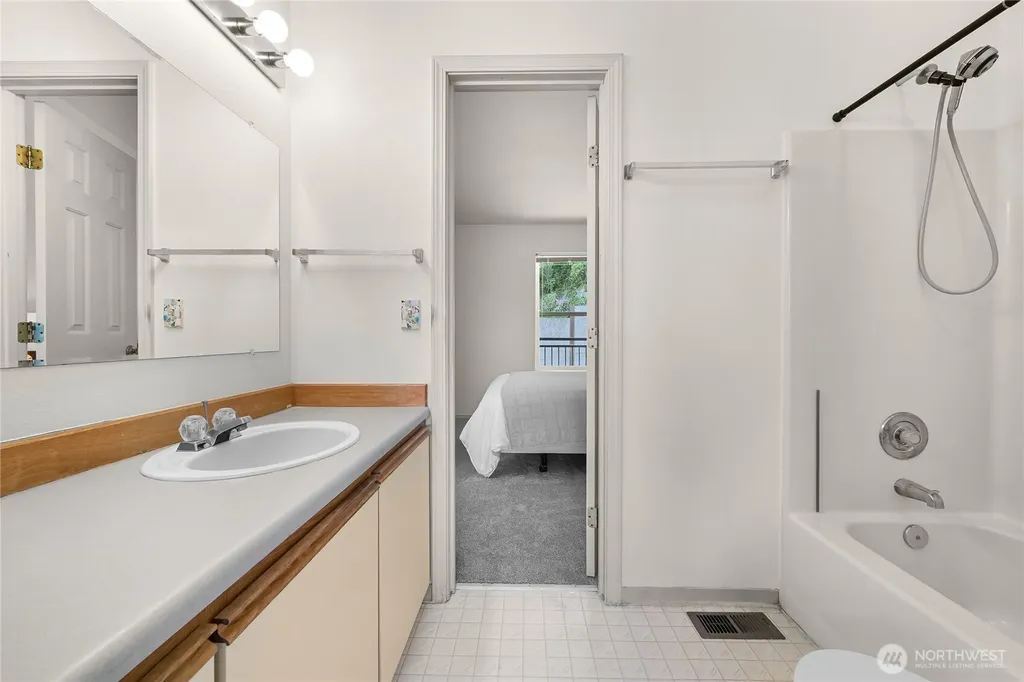 808 20th Bellingham WA 98226