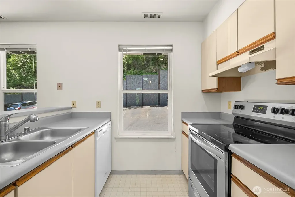 808 20th Bellingham WA 98226