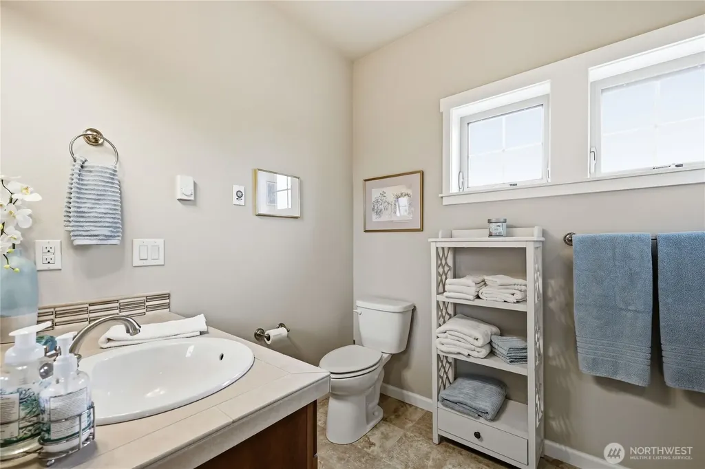 1720 NE Nutkana Way Poulsbo WA 98370