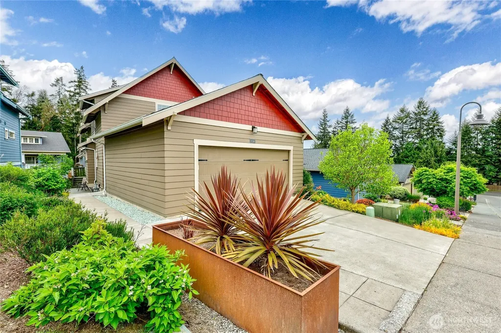 1720 NE Nutkana Way Poulsbo WA 98370