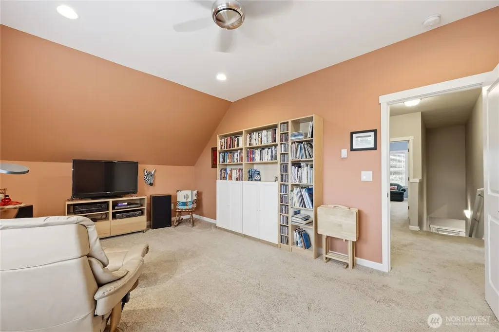 1720 NE Nutkana Way Poulsbo WA 98370