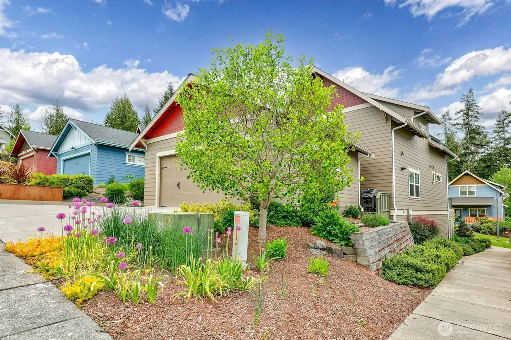 1720 NE Nutkana Way Poulsbo WA 98370