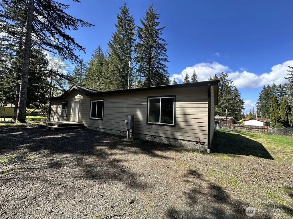 21 E Eastlake Drive Shelton WA 98584