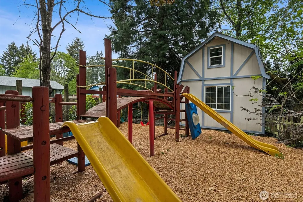 608 School Street SE Lacey WA 98503