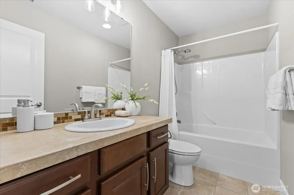 20048 94th Drive NE Bothell WA 98011