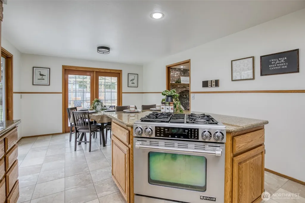 912 W Simpson Avenue Montesano WA 98563