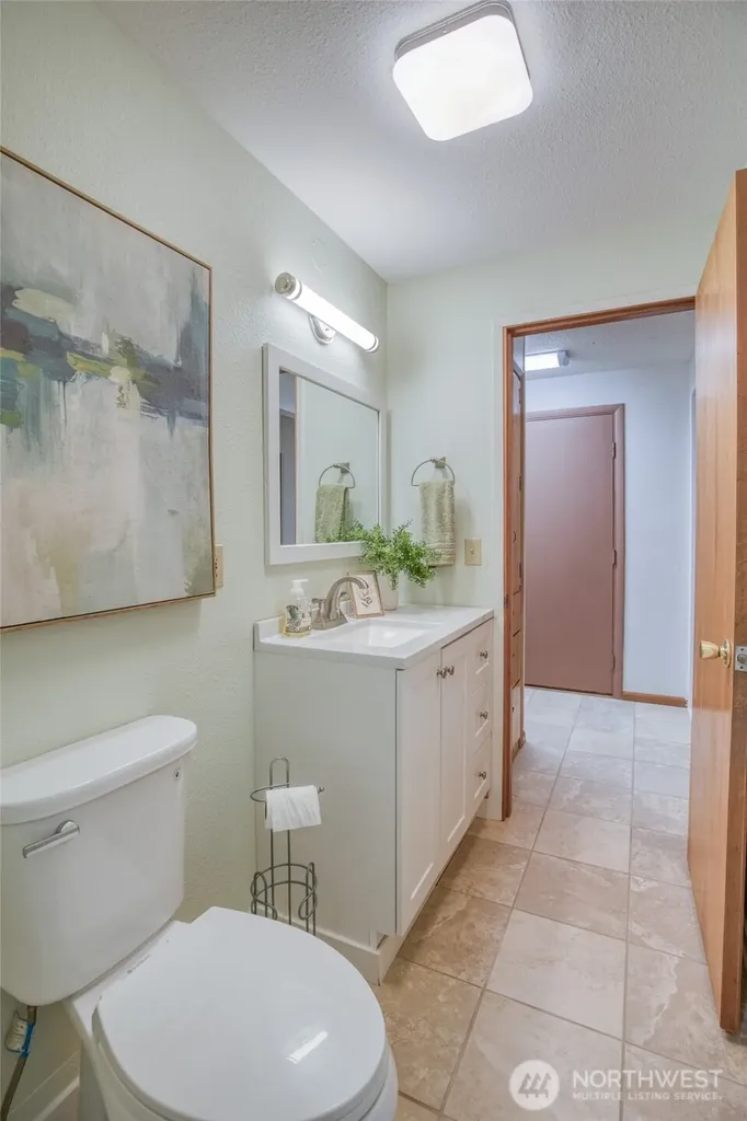 912 W Simpson Avenue Montesano WA 98563