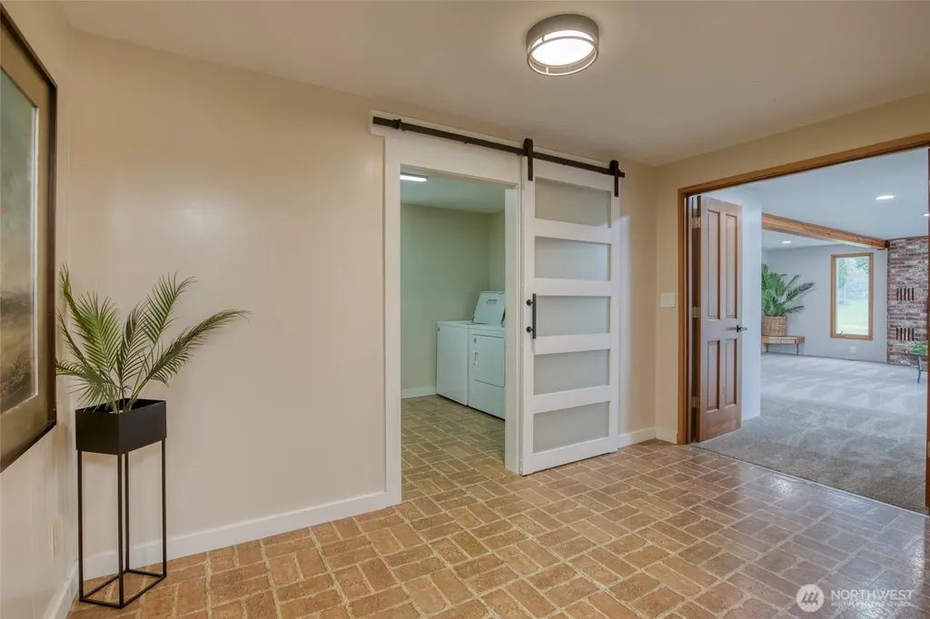 912 W Simpson Avenue Montesano WA 98563