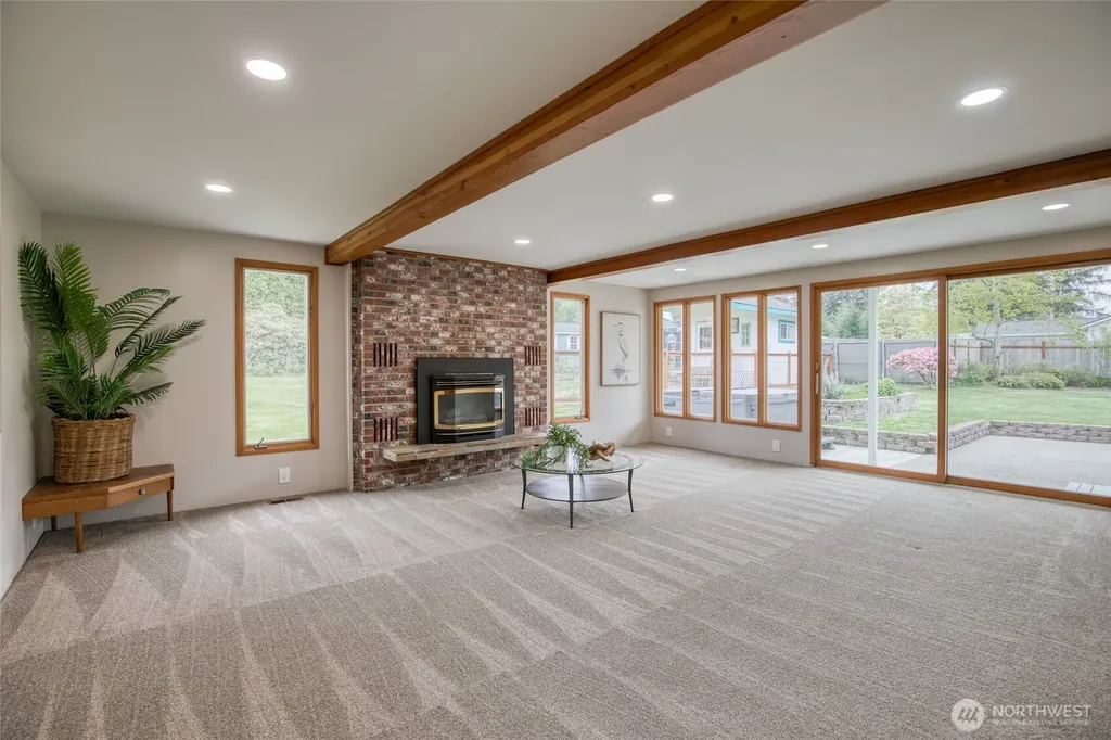 912 W Simpson Avenue Montesano WA 98563