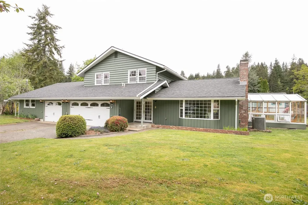 912 W Simpson Avenue Montesano WA 98563