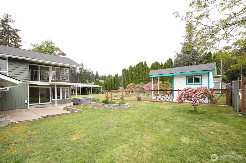 912 W Simpson Avenue Montesano WA 98563