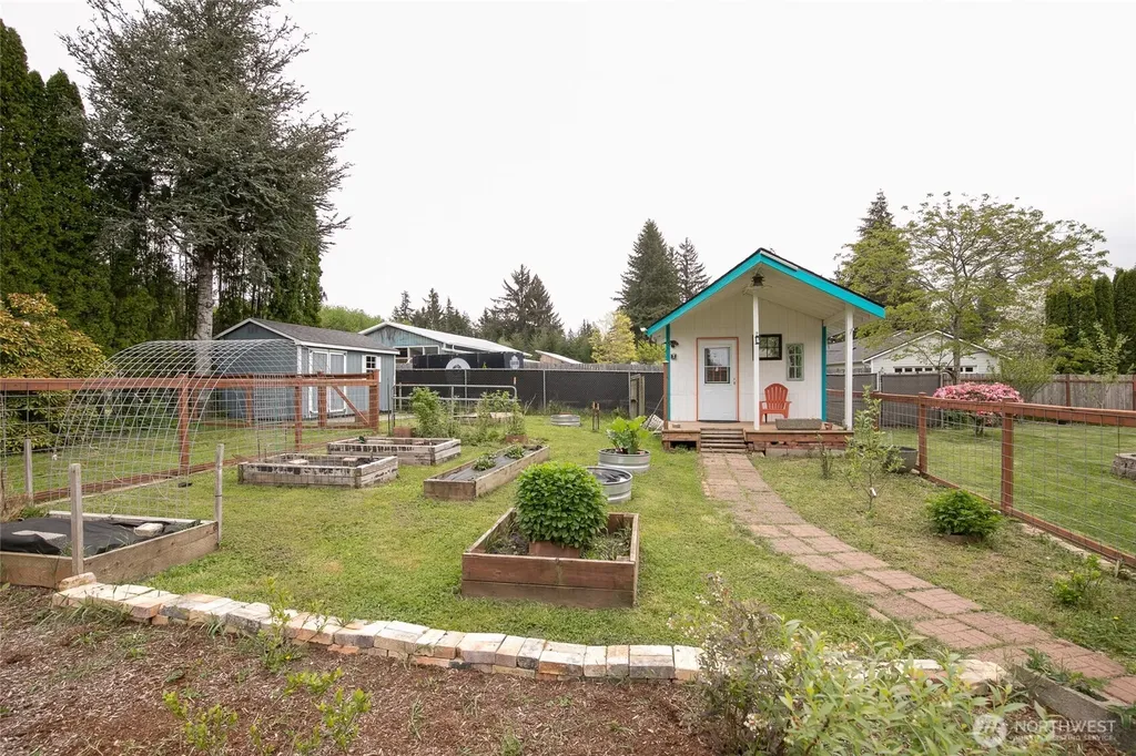 912 W Simpson Avenue Montesano WA 98563