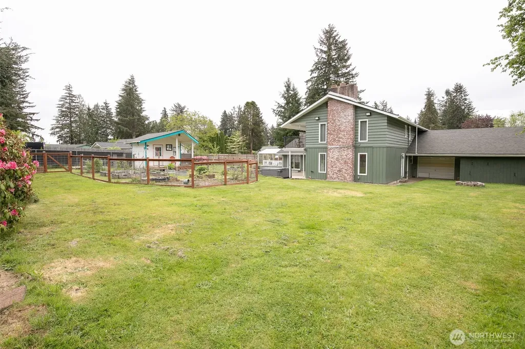 912 W Simpson Avenue Montesano WA 98563