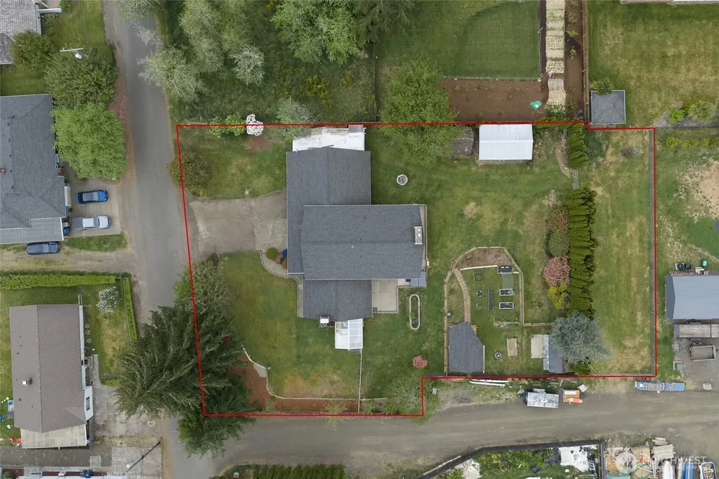 912 W Simpson Avenue Montesano WA 98563
