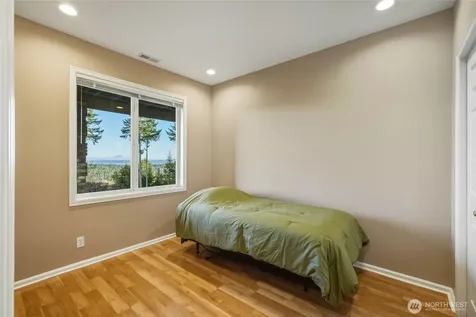 514 Wayne's Ridge Circle Camano Island WA 98282