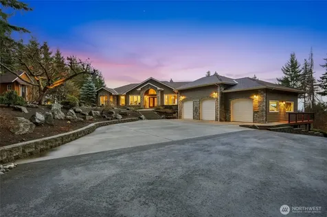 514 Wayne's Ridge Circle Camano Island WA 98282