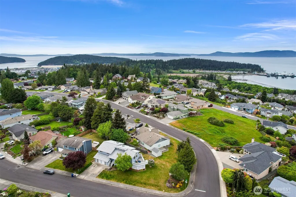 4410 San Juan Avenue Anacortes WA 98221