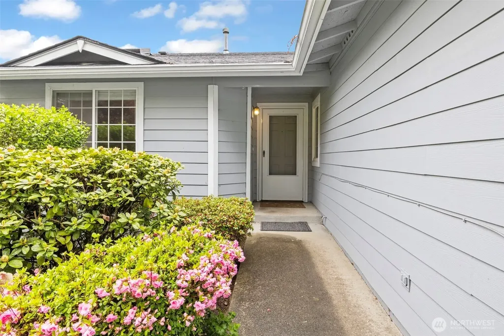 7313 164th Street E Puyallup WA 98375