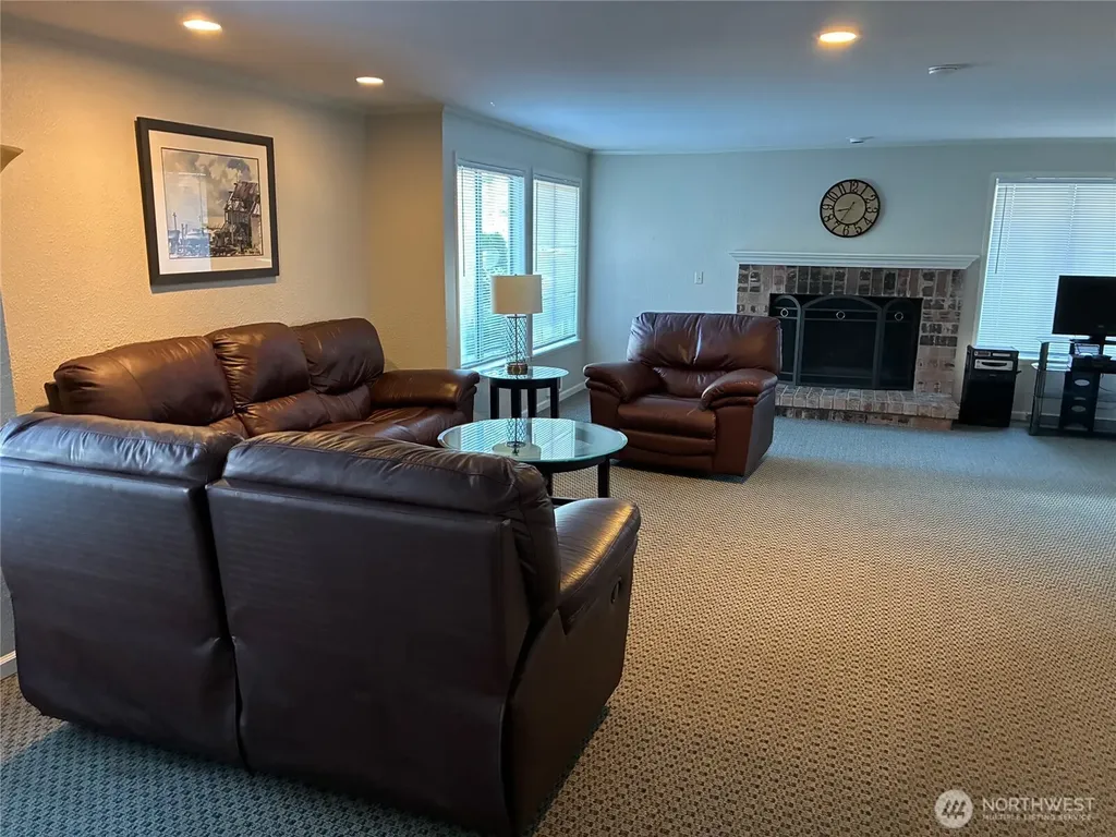 21301 52nd Avenue W Mountlake Terrace WA 98043