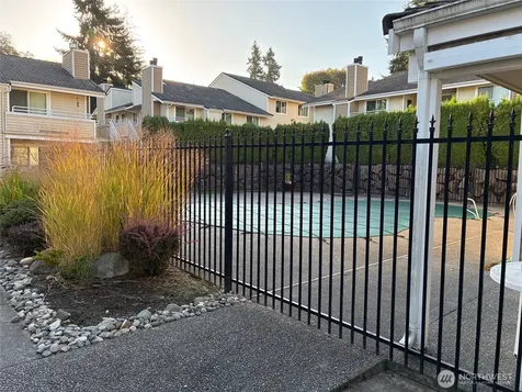 21301 52nd Avenue W Mountlake Terrace WA 98043