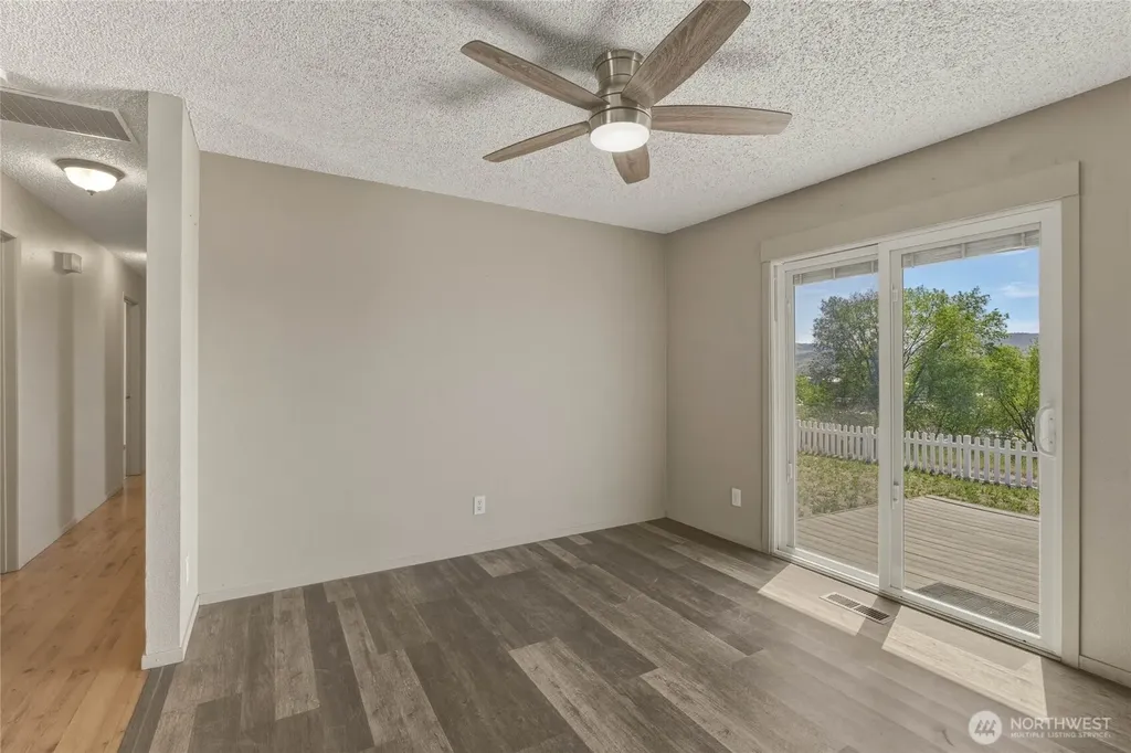 504 Ash Street Omak WA 98841