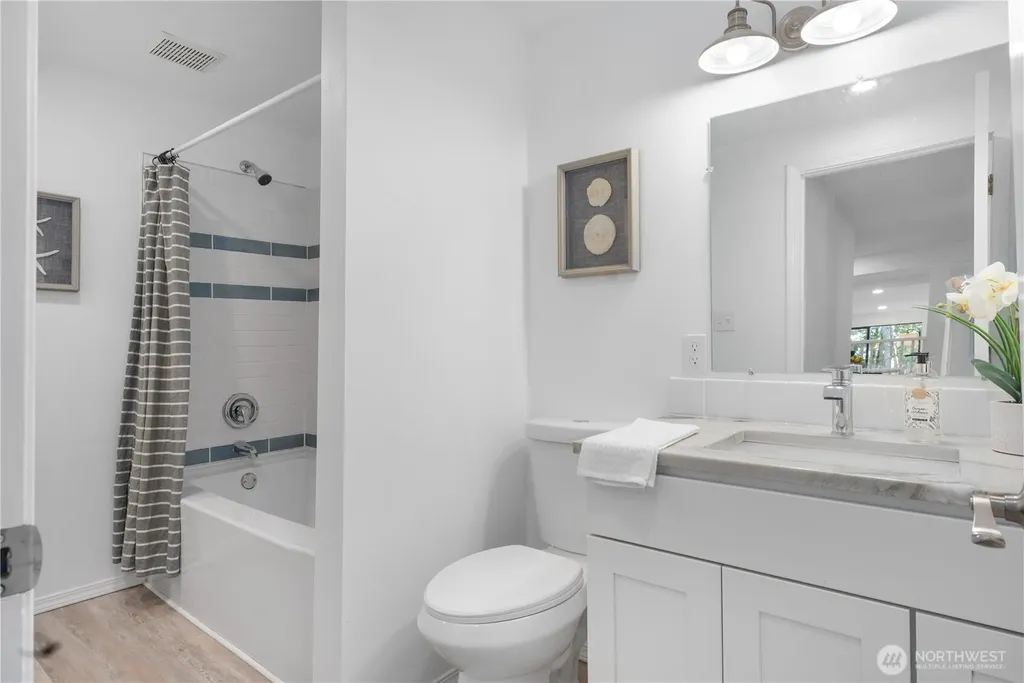 22504 Maple Drive NW Lakebay WA 98349