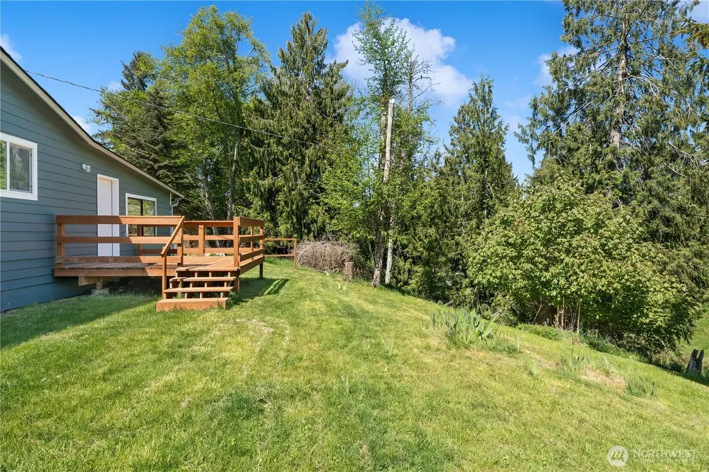 22504 Maple Drive NW Lakebay WA 98349