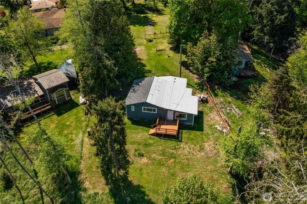 22504 Maple Drive NW Lakebay WA 98349