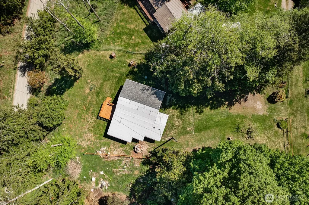 22504 Maple Drive NW Lakebay WA 98349