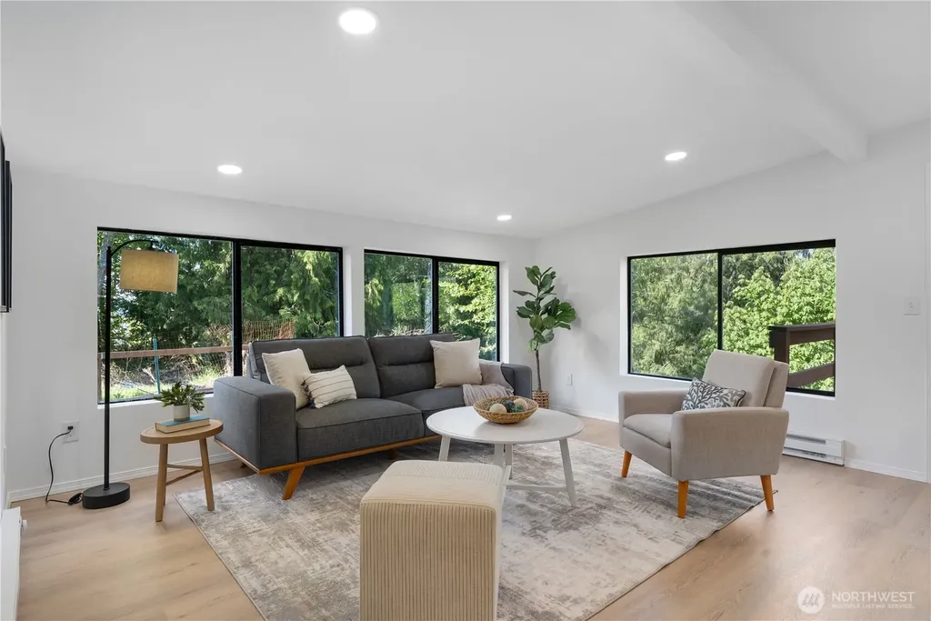 22504 Maple Drive NW Lakebay WA 98349