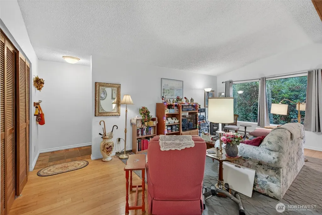 5331 Evergreen Drive Bellingham WA 98226