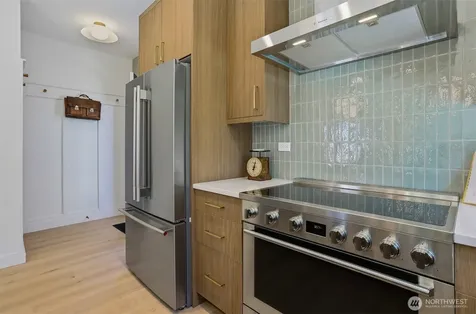8328 24th Avenue NW Seattle WA 98117