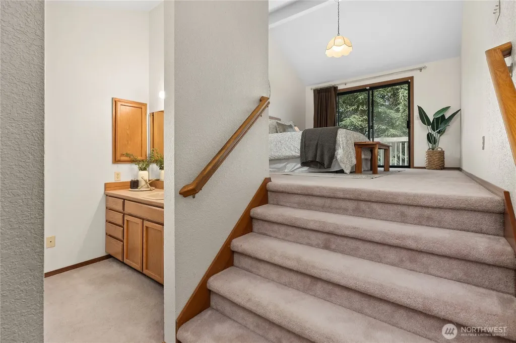 746 22nd Street SW Puyallup WA 98371