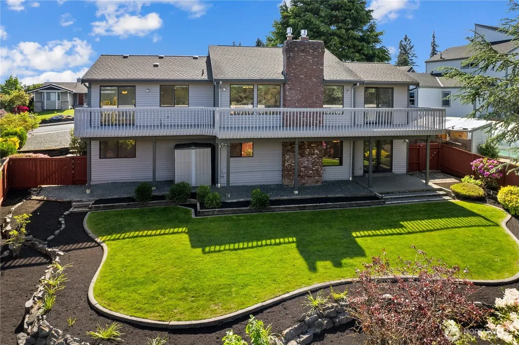 746 22nd Street SW Puyallup WA 98371