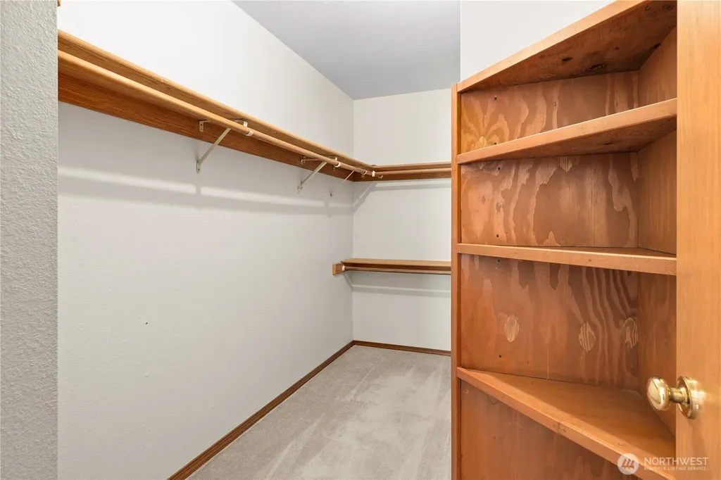 746 22nd Street SW Puyallup WA 98371