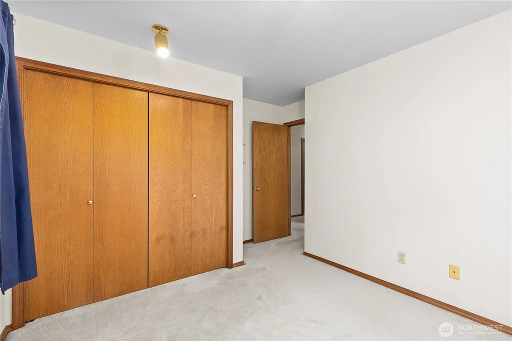 746 22nd Street SW Puyallup WA 98371