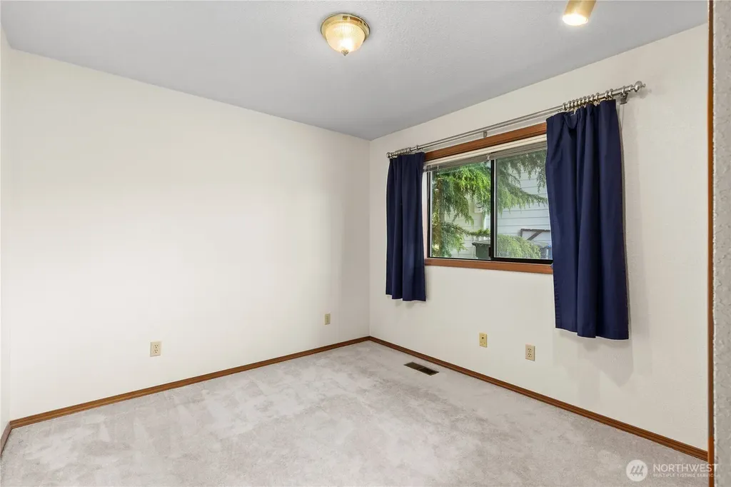 746 22nd Street SW Puyallup WA 98371