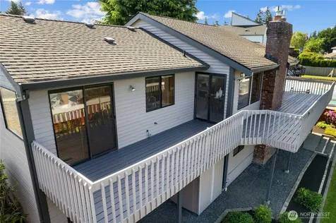 746 22nd Street SW Puyallup WA 98371