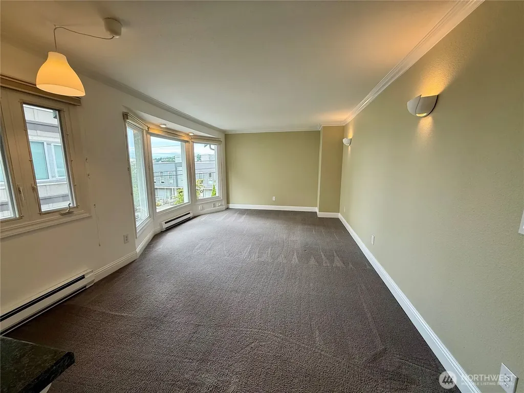 2258 14th Avenue W Seattle WA 98119