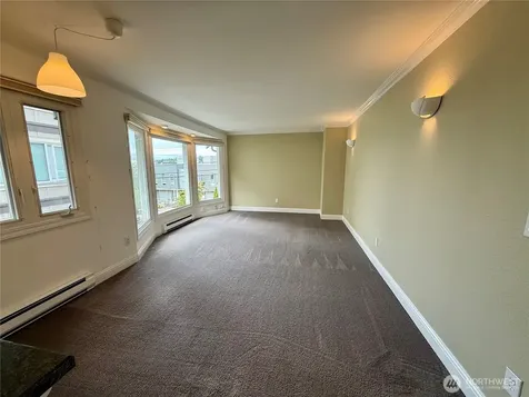 2258 14th Avenue W Seattle WA 98119