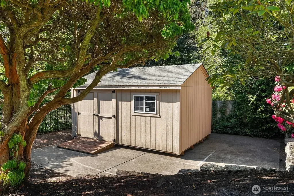 2640 SW 163rd Street Burien WA 98166